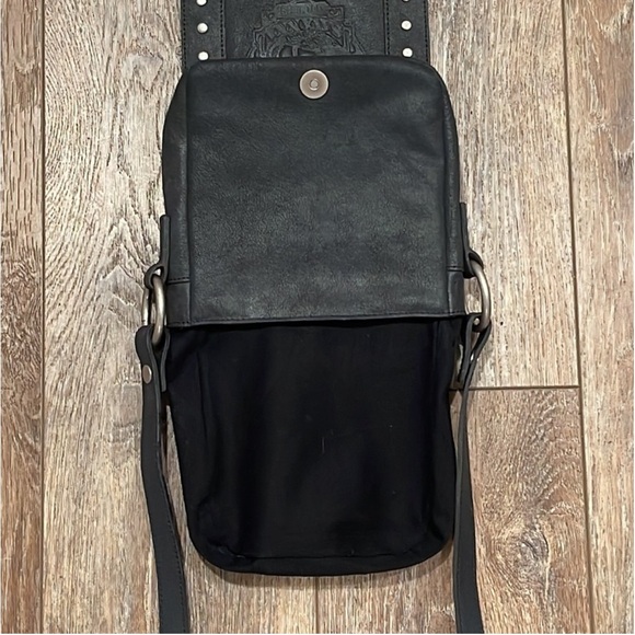 Spell leather bag with strap - Picture 13 of 13